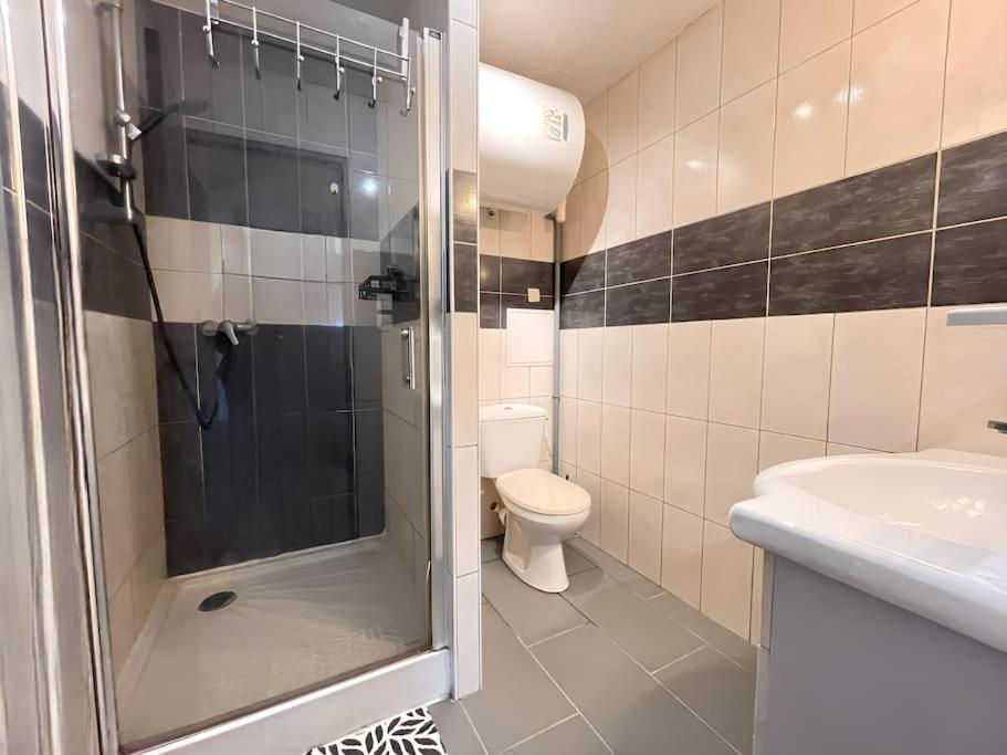 Cherpin Confort Urbain 1Er Etage Roanne Buitenkant foto